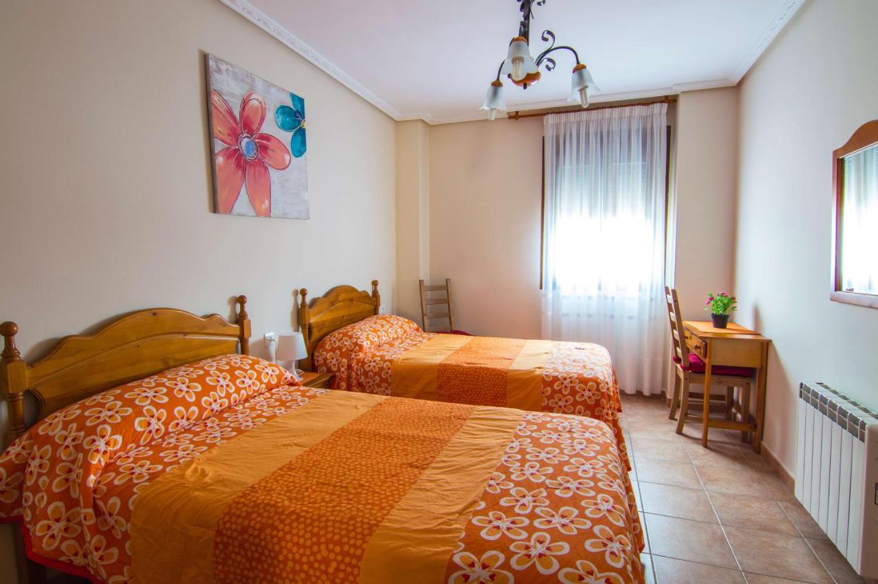 Apartamentos Rurales El Prado Пинофранкеадо Экстерьер фото