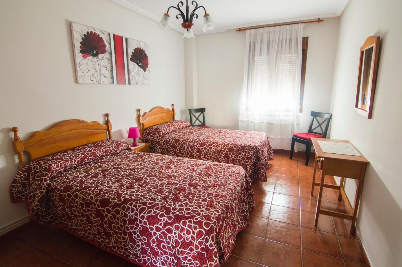 Apartamentos Rurales El Prado Пинофранкеадо Экстерьер фото