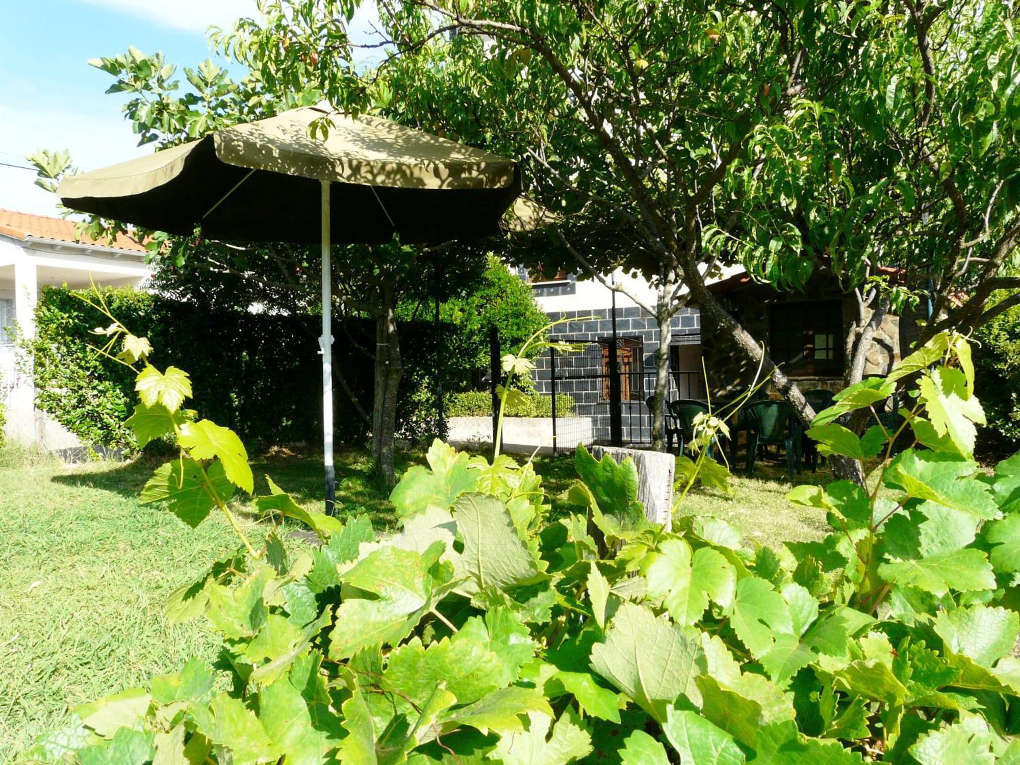 Apartamentos Rurales El Prado Пинофранкеадо Экстерьер фото
